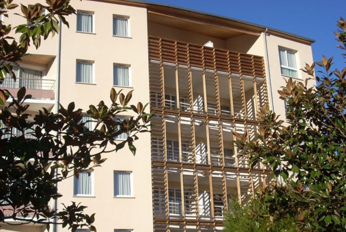 4 Pers. Dans Hoteliere